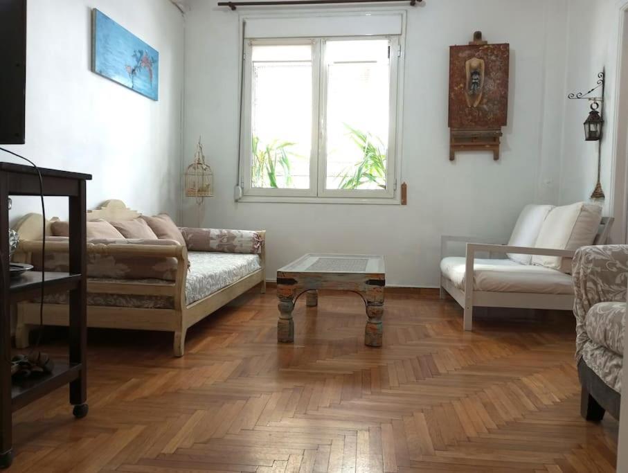 Kyriaki 'S Artistic Apartment Next Metro Agios Ioannis Atenas Exterior foto