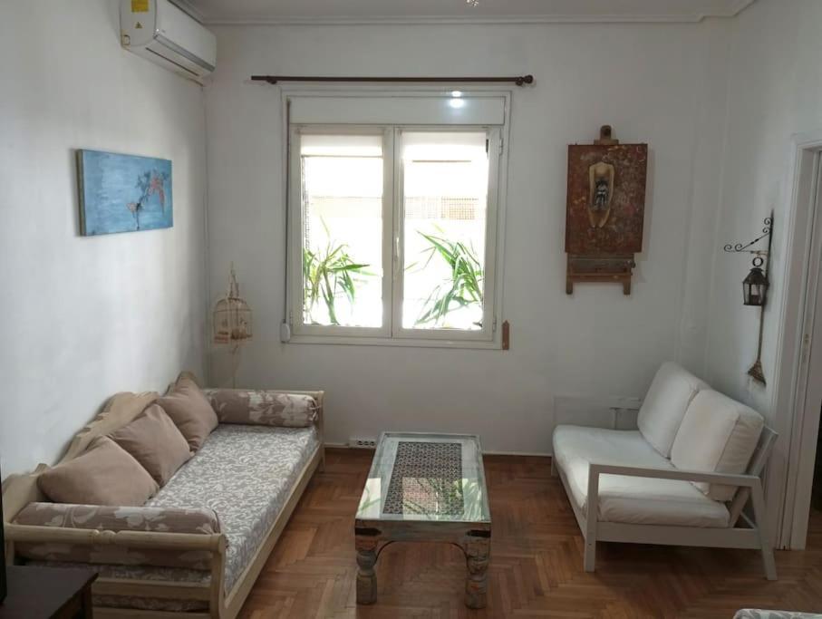 Kyriaki 'S Artistic Apartment Next Metro Agios Ioannis Atenas Exterior foto